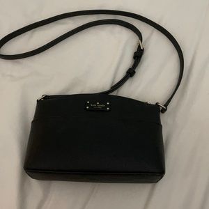 Black Kate Spade crossbody